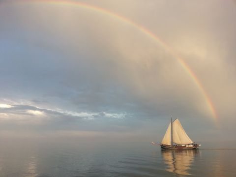Afbeeldingen/Najade plus regenboog 5.jpg Afbeeldingen/Najade plus regenboog 5.jpg